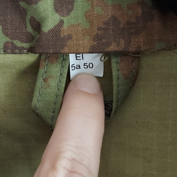 Camouflage Jacket Size L - Picture 7 of 7